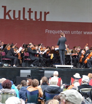 310x350_schwerin_com_Testbild_Veranstaltungen_MeckProms