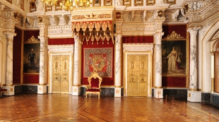 Blick in den Thronsaal/ Throne Room