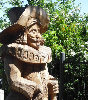 310x350_Petermännchen_holz© Insa_Winkler_weltweit-8_