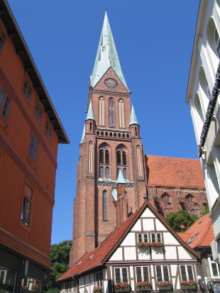 Dom von Schusterstr (C) Marieke Sobiech