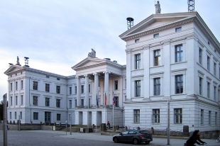 Staatskanzlei_Kollegiengebaeude (C) Landtag Mecklenburg-Vorpommern